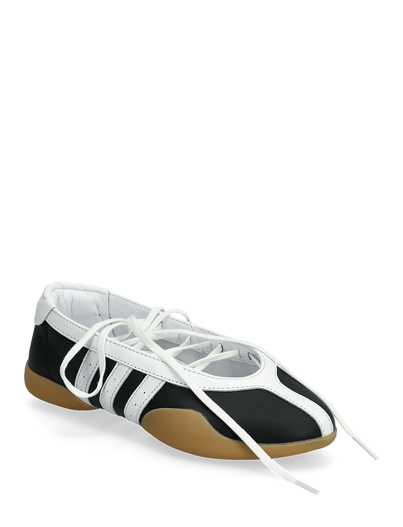 adidas Originals - TAEKWONDO MEI BALLET W - sandaalid ja sussid - cblack/ftwwht/gum3 - 0