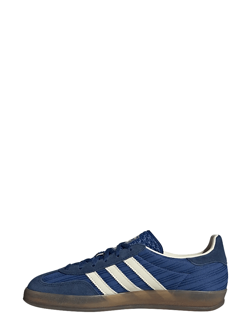 adidas Originals - GAZELLE INDOOR W - låga sneakers - vicblu/nindig/crewht - 2