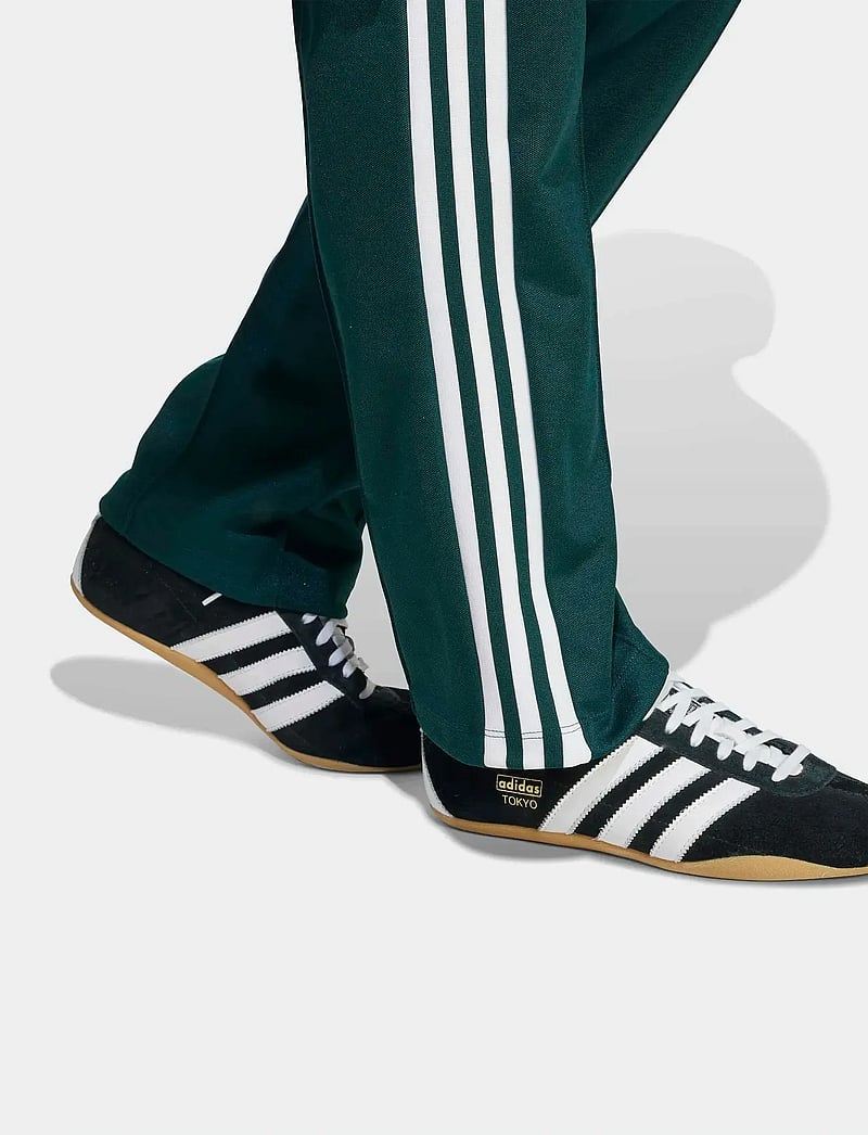adidas Originals - CLASSIC TP - casual - aurivy/white - 2