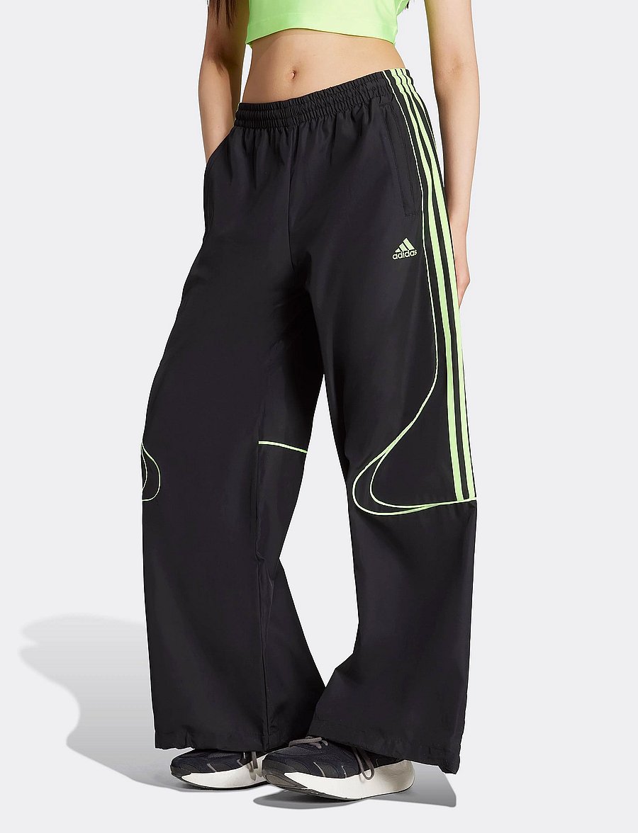 adidas Originals - TEAMGEIST TP - casual byxor - black/siggnr - 0