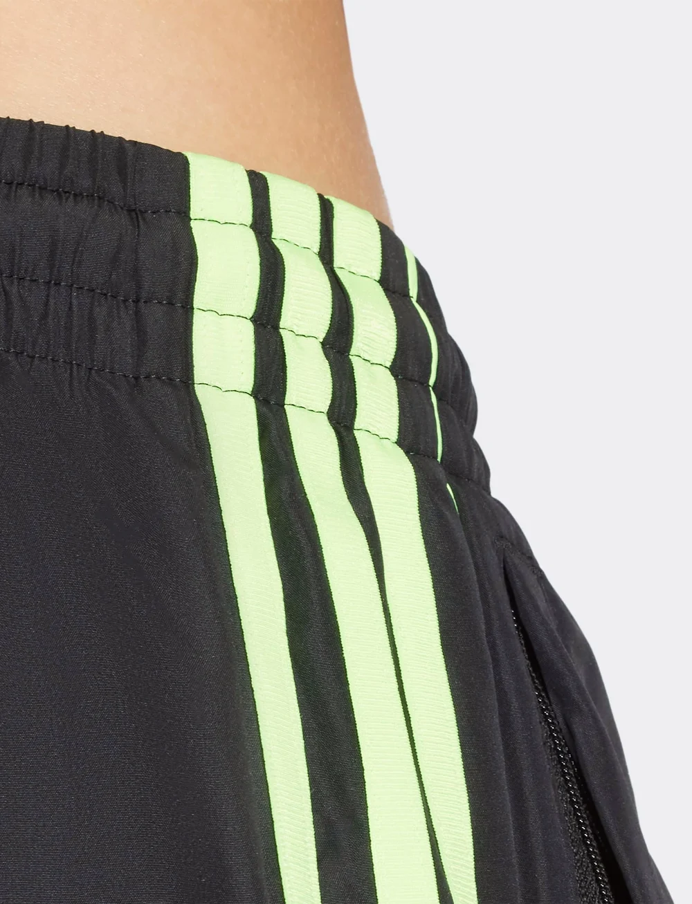 adidas Originals - TEAMGEIST TP - casual - black/siggnr - 3