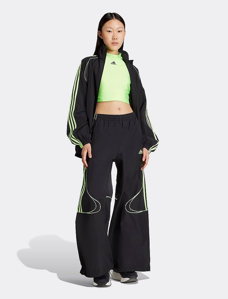 adidas Originals - TEAMGEIST TP - casual byxor - black/siggnr - 4