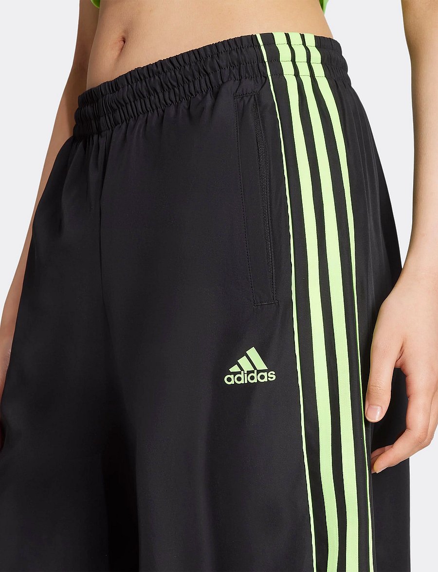adidas Originals - TEAMGEIST TP - casual byxor - black/siggnr - 5