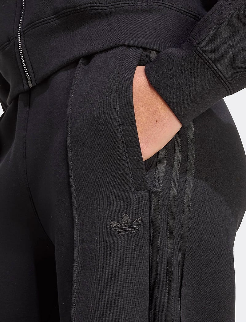 adidas Originals - SPACER 3S TP - black - 4