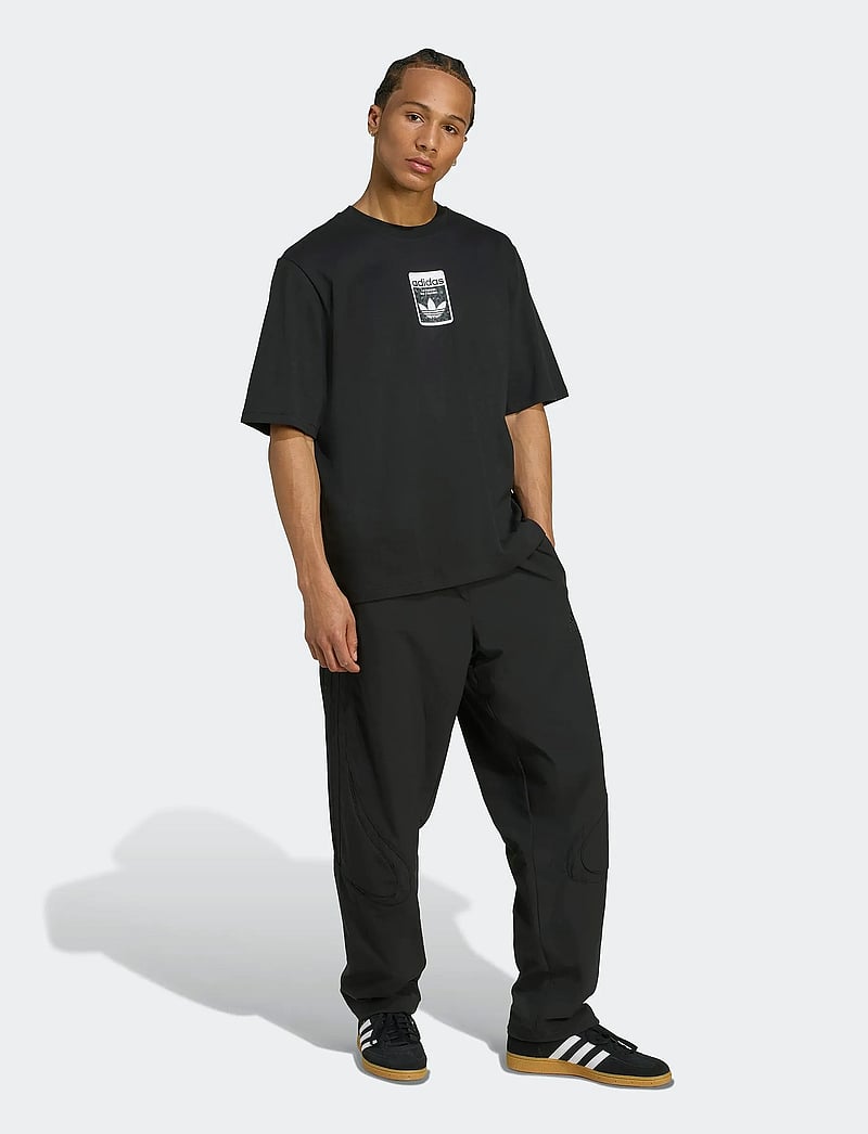 adidas Originals - GRAPHIC OS SS T - oberteile & t-shirts - black - 0