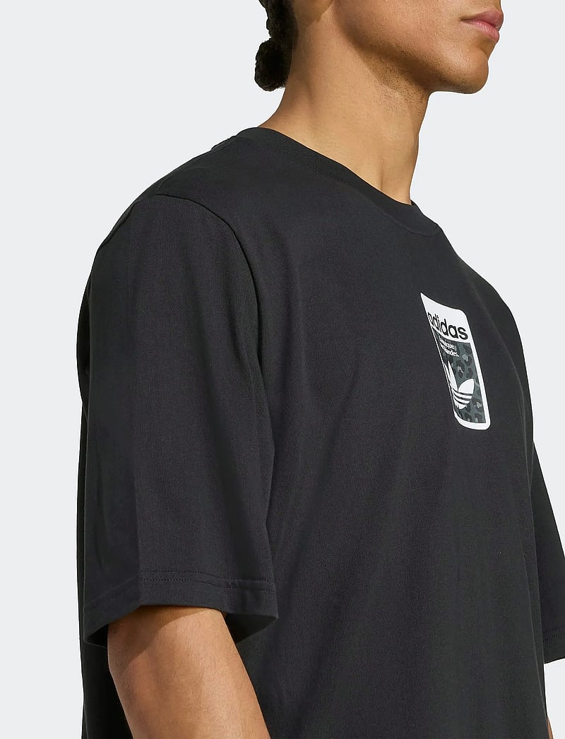 adidas Originals - GRAPHIC OS SS T - oberteile & t-shirts - black - 3