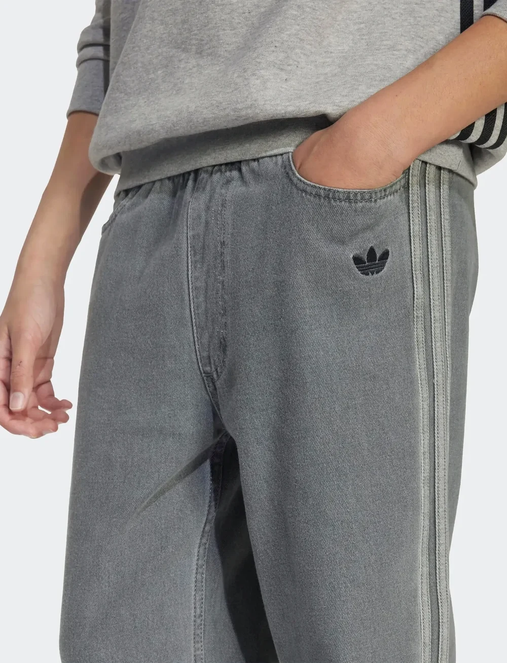 adidas Originals - DENIM PANTS - loose jeans - lghden - 2