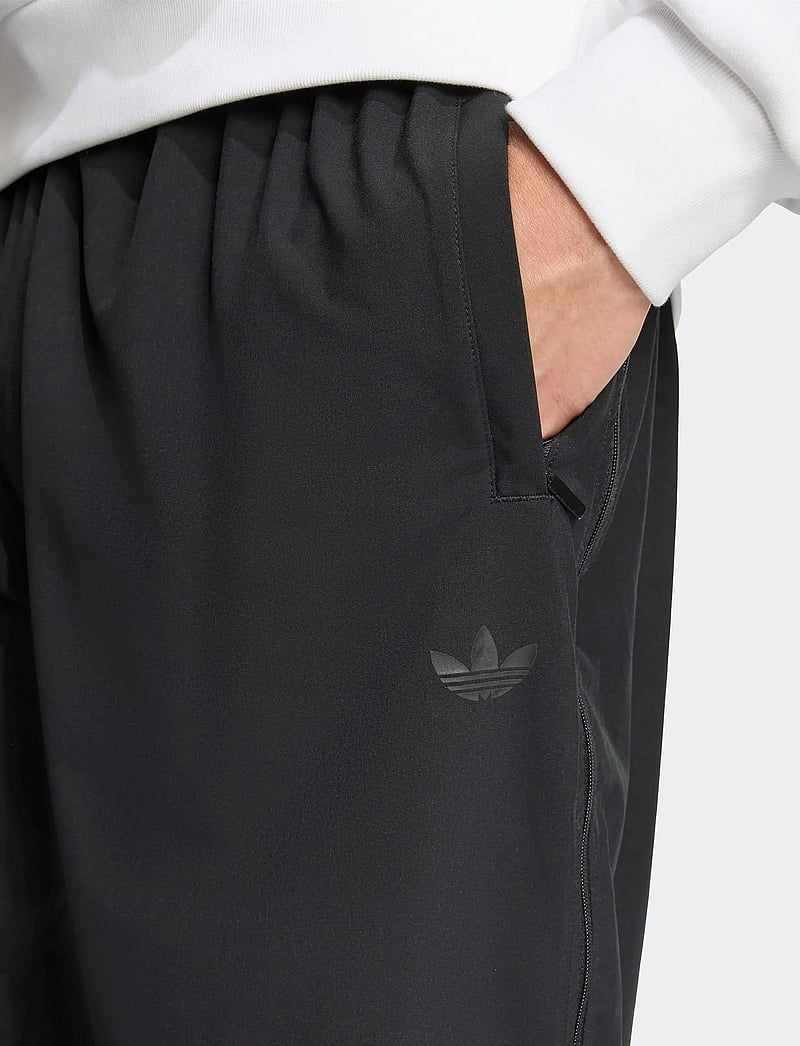 adidas Originals - SIDE MESH PT - sweatpants - black - 2