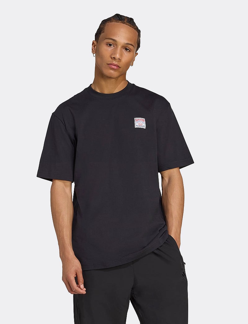 adidas Originals - GRAPHIC LO SS T - oberteile & t-shirts - black - 4