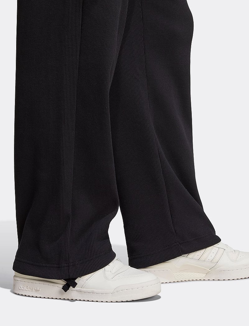 adidas Originals - ESSENTIALS PT - sweatpants - black - 2