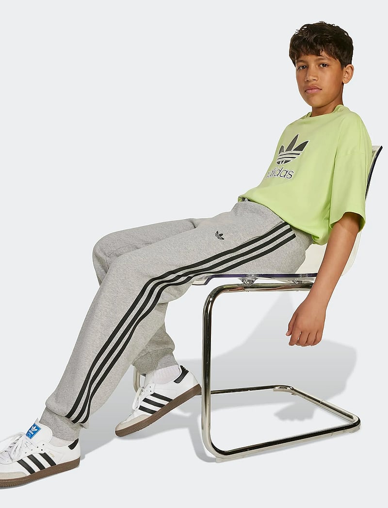 adidas Originals - PANTS - sportiska stila bikses - mgreyh - 2