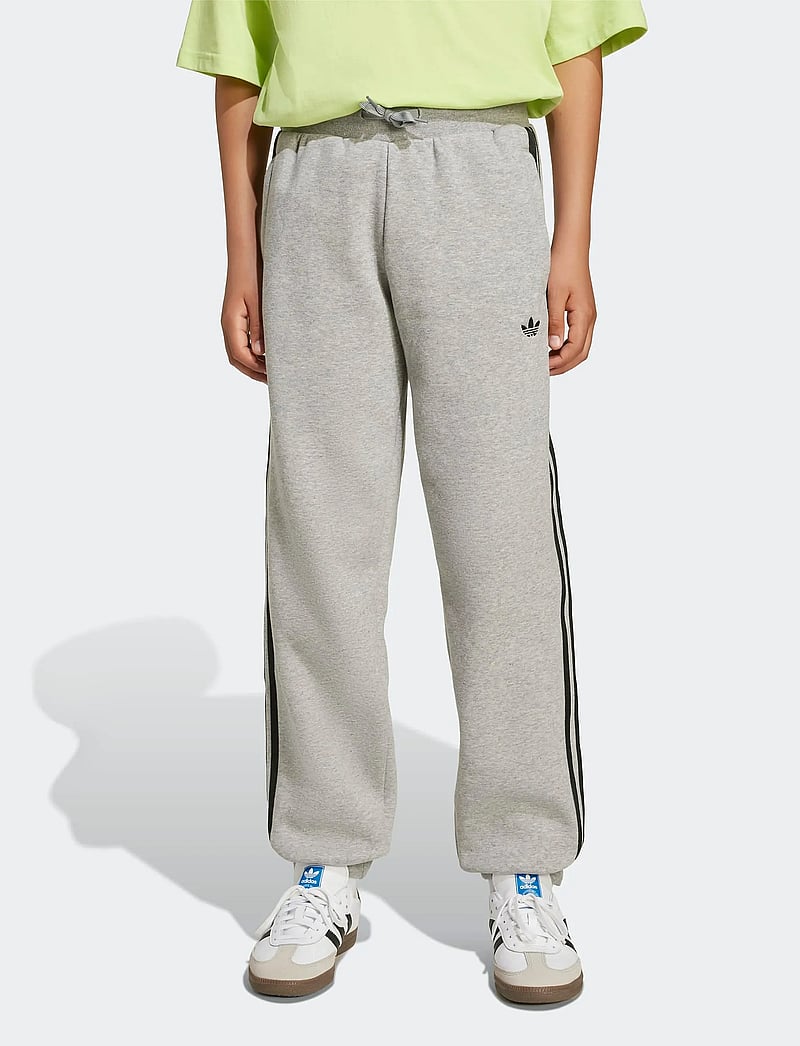 adidas Originals - PANTS - sportiska stila bikses - mgreyh - 4