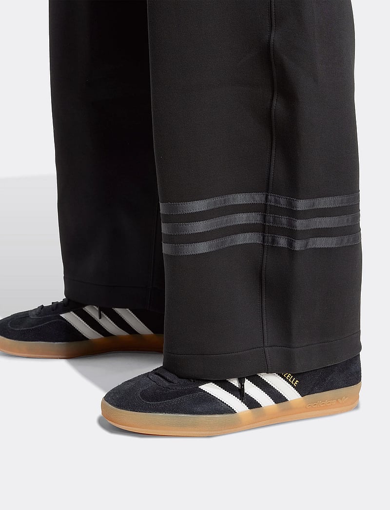 adidas Originals - NC LO PANTS - hosen - black - 2