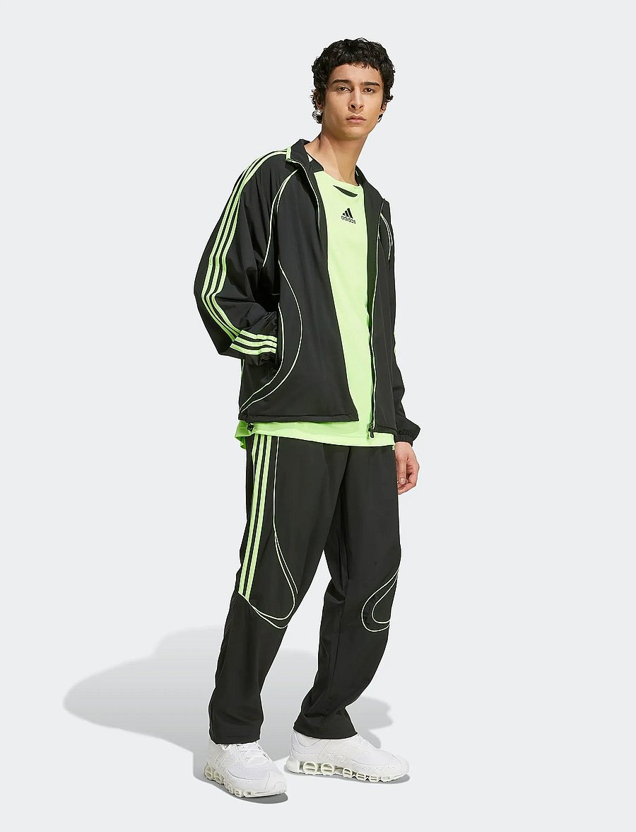 adidas Originals - TEAMGEIST TT - sportinės striukės - black/siggnr - 4