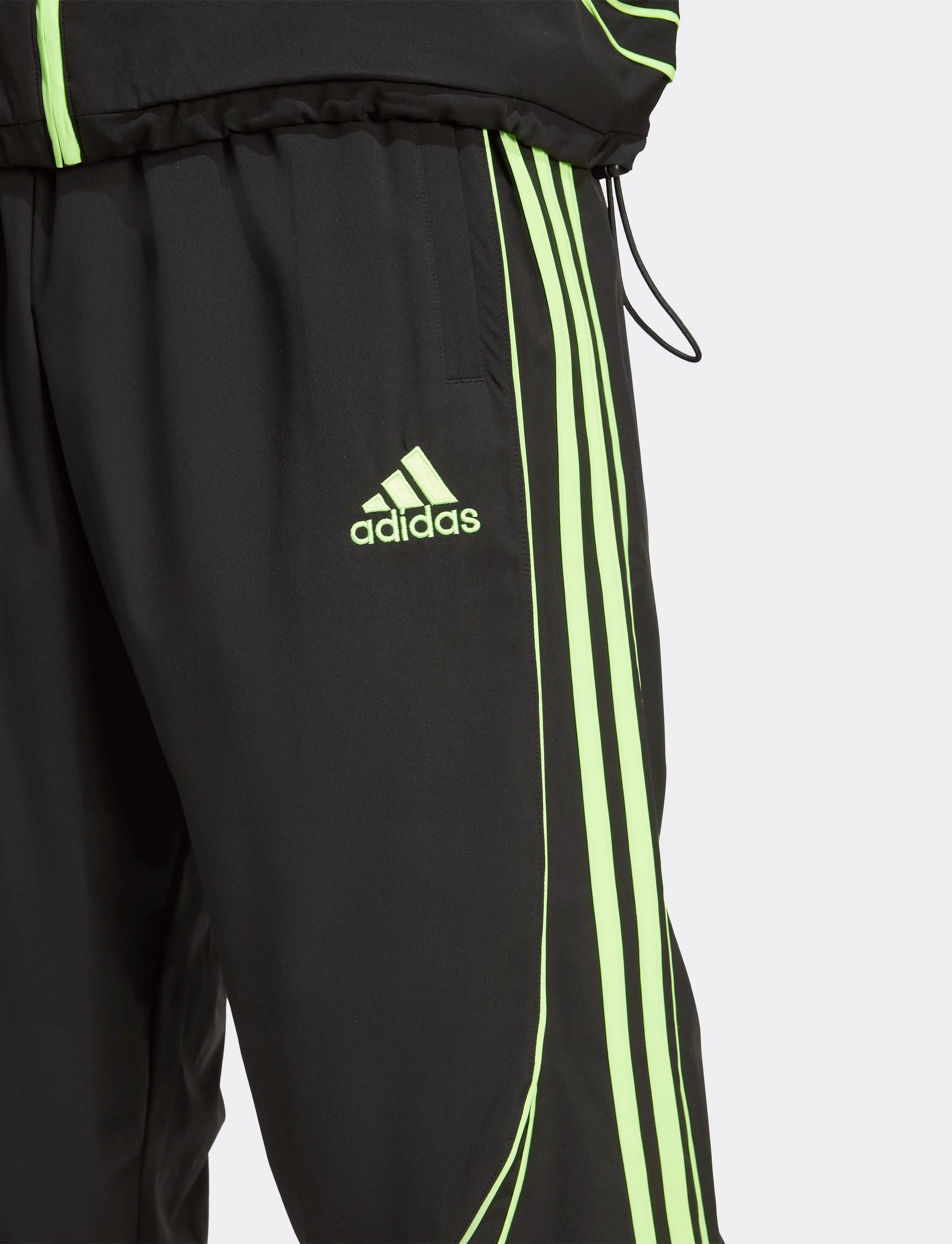 adidas Originals - TEAMGEIST TP - spordipüksid - black/siggnr - 4