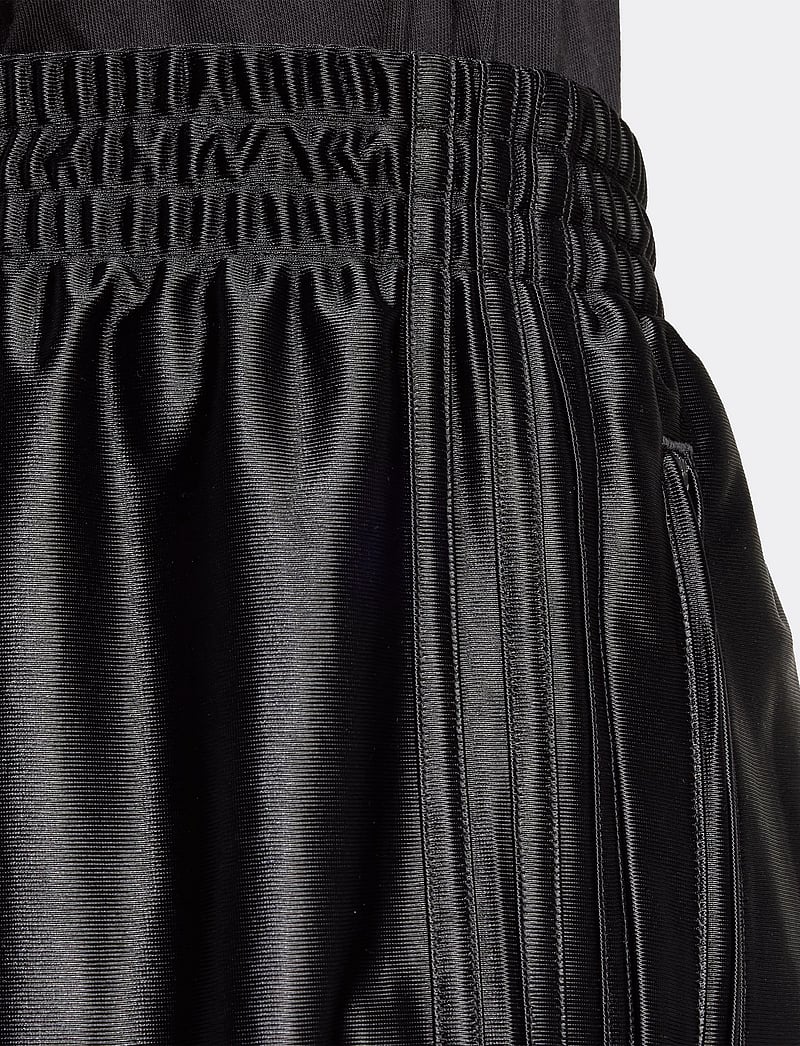 adidas Originals - FIREBIRD SHORT - black/black - 2