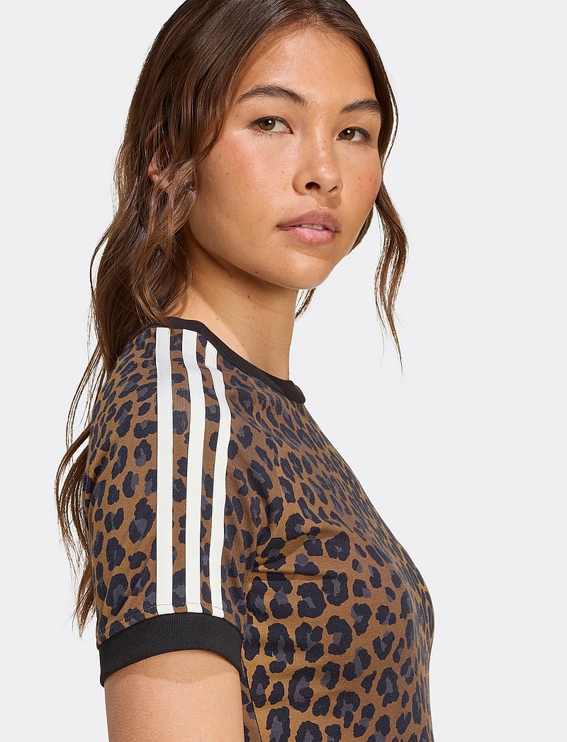 adidas Originals - CALI TEE - t-shirts - multco - 5