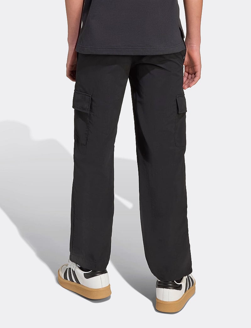 adidas Originals - OH WOVEN CARGO - sportiska stila bikses - black/white - 2