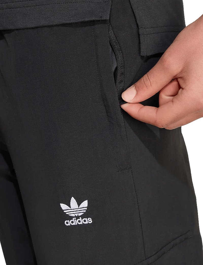 adidas Originals - OH WOVEN CARGO - joggings - black/white - 5