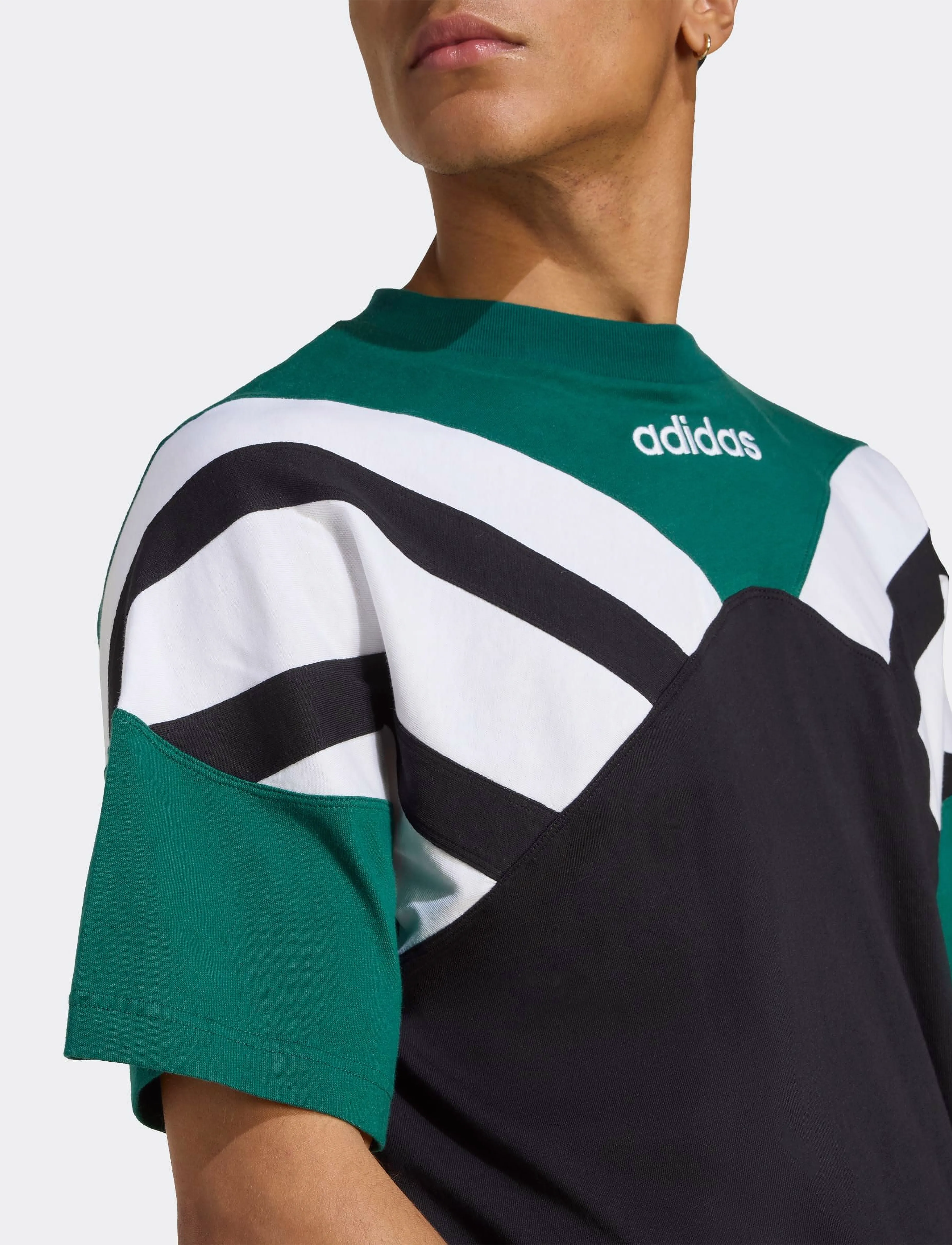 adidas Originals - CUTLINE TEE - black/cgreen - 5