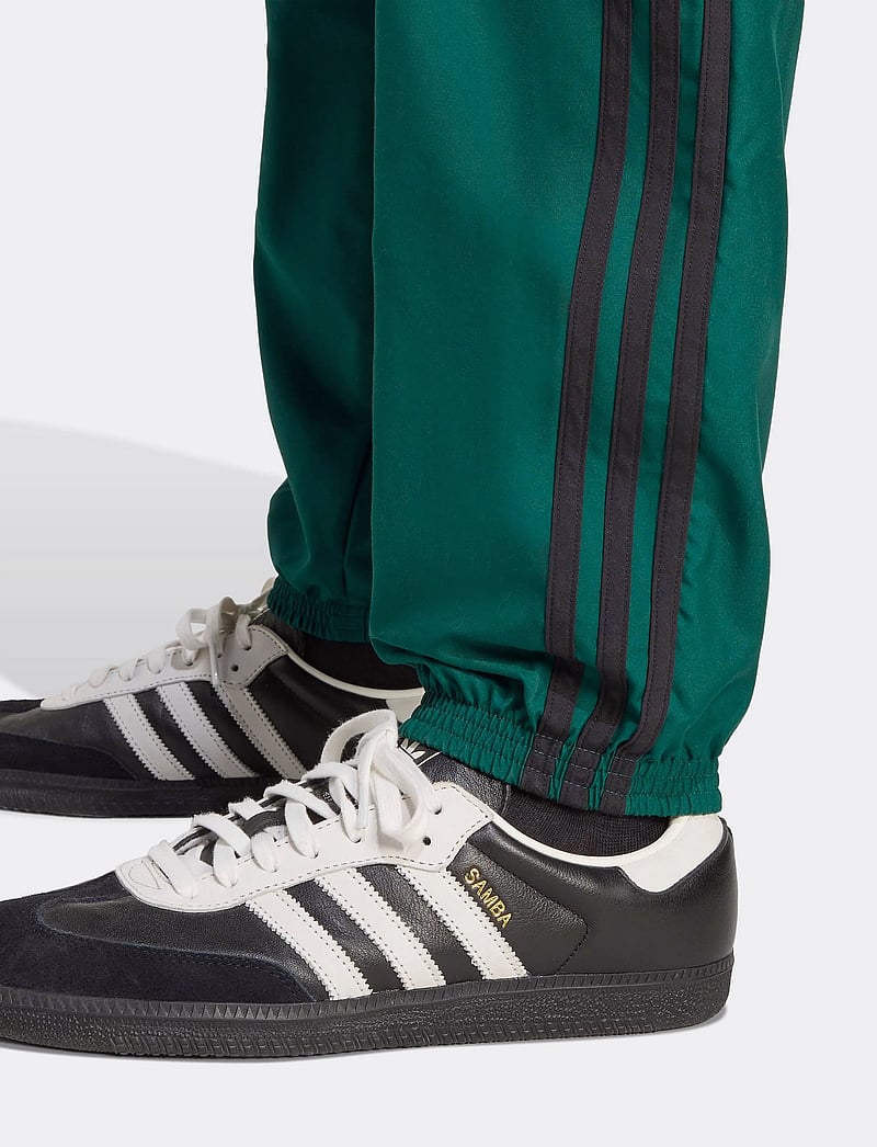 adidas Originals - BRUSHED WVN TP - cgreen - 2