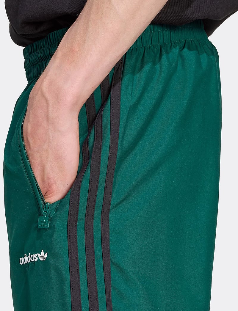 adidas Originals - BRUSHED WVN TP - cgreen - 4