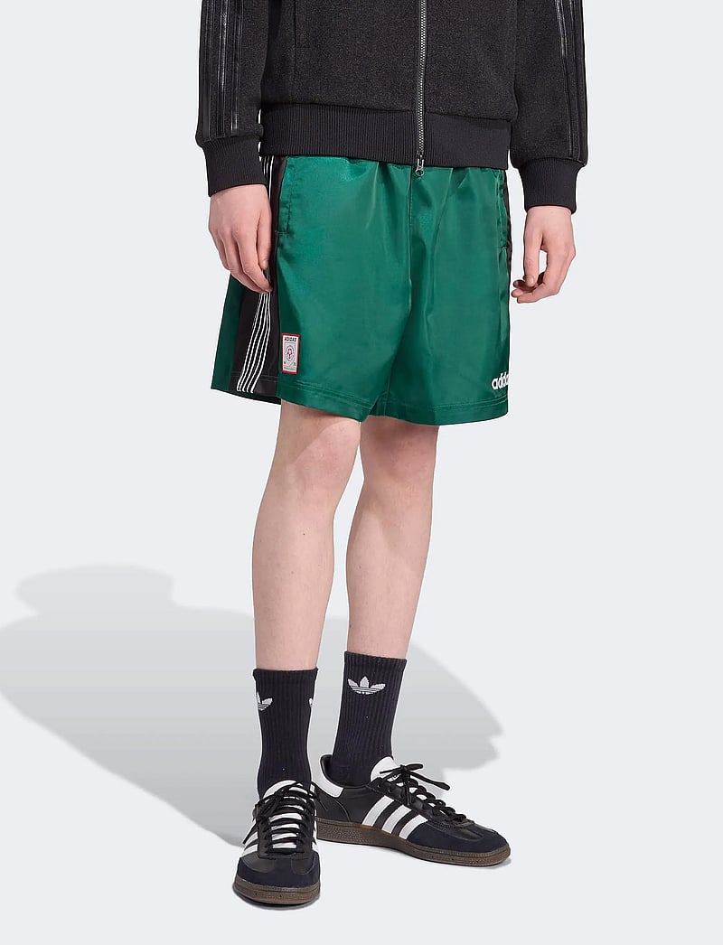 adidas Originals - ARCHIVE SHORT - nederdelar - cgreen/black - 0