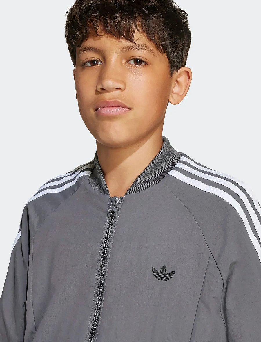 adidas Originals - SST WOVEN TT - grefiv - 2