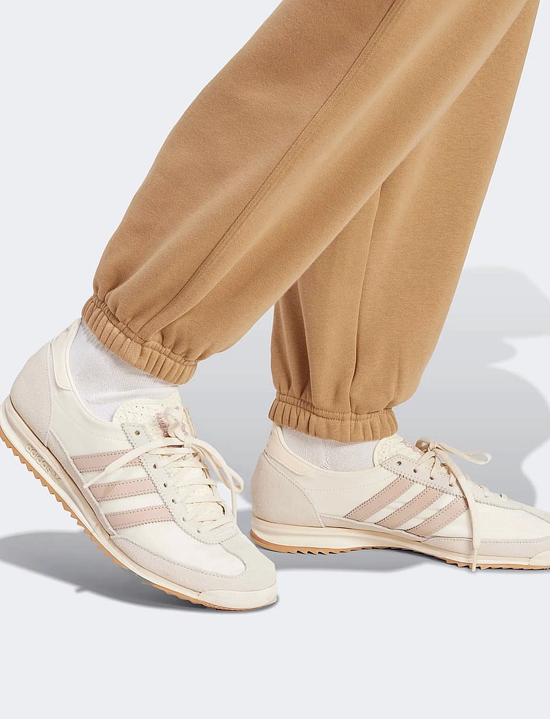 adidas Originals - ESS CARGO PANTS - trainingsbroek - cardbo - 2
