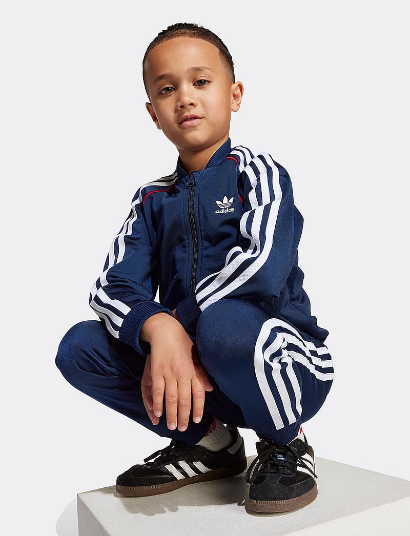 adidas Originals - SST TRACKSUIT - treniņtērpi un divdaļīgi komplekti - nindig/white/betsca - 5