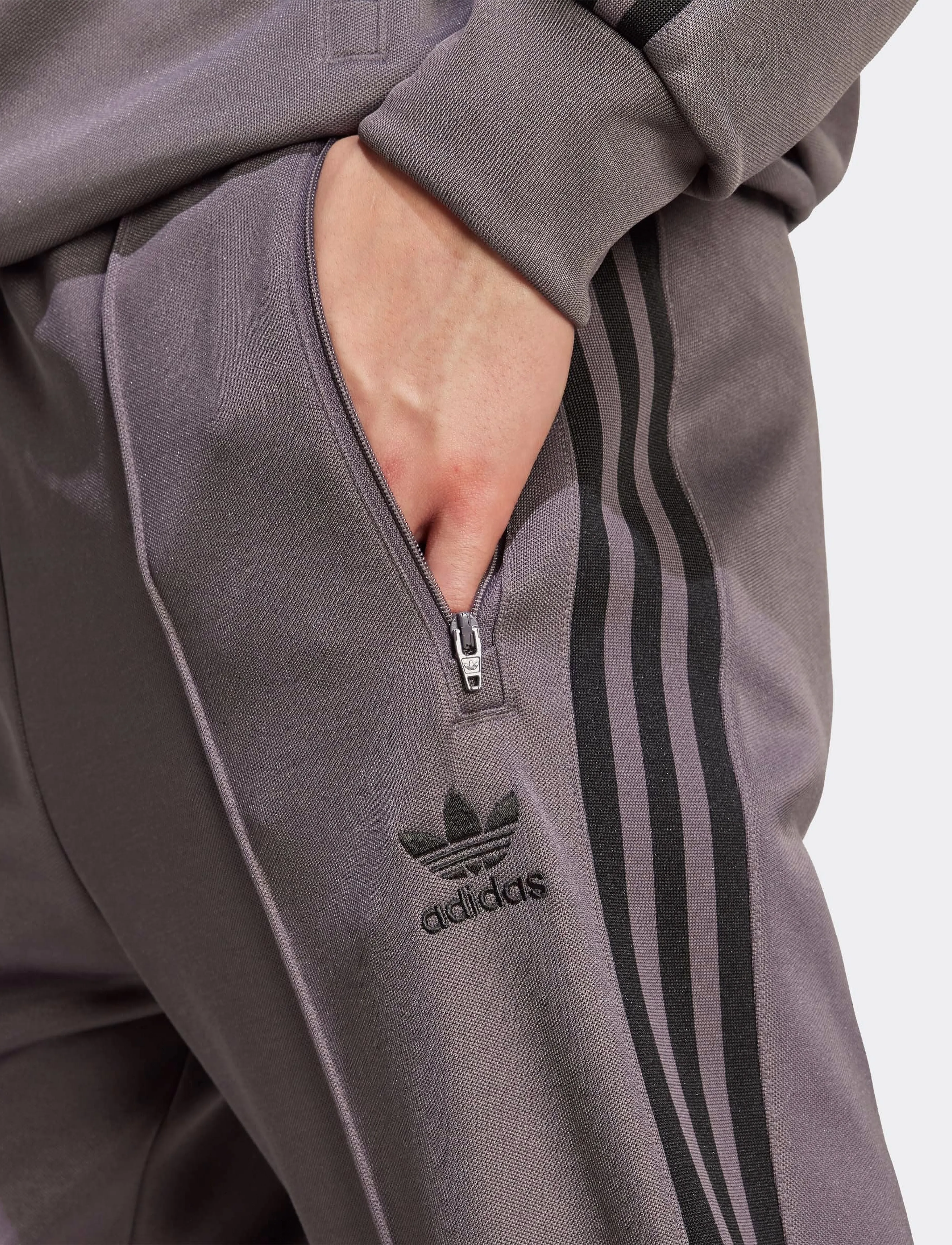 adidas Originals - CLASSIC TP - spodnie treningowe - grestr/black - 2