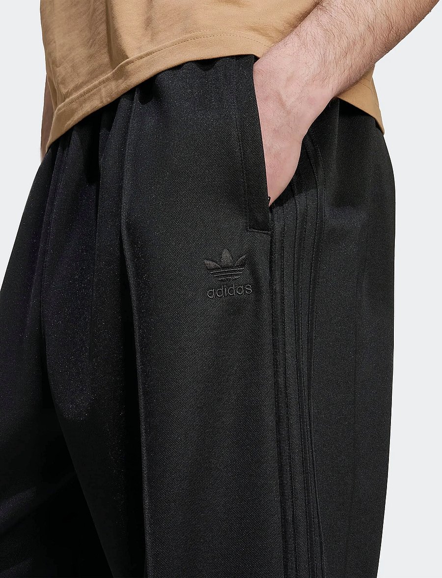 adidas Originals - BAGGY TP - sporta bikses - black/black - 2
