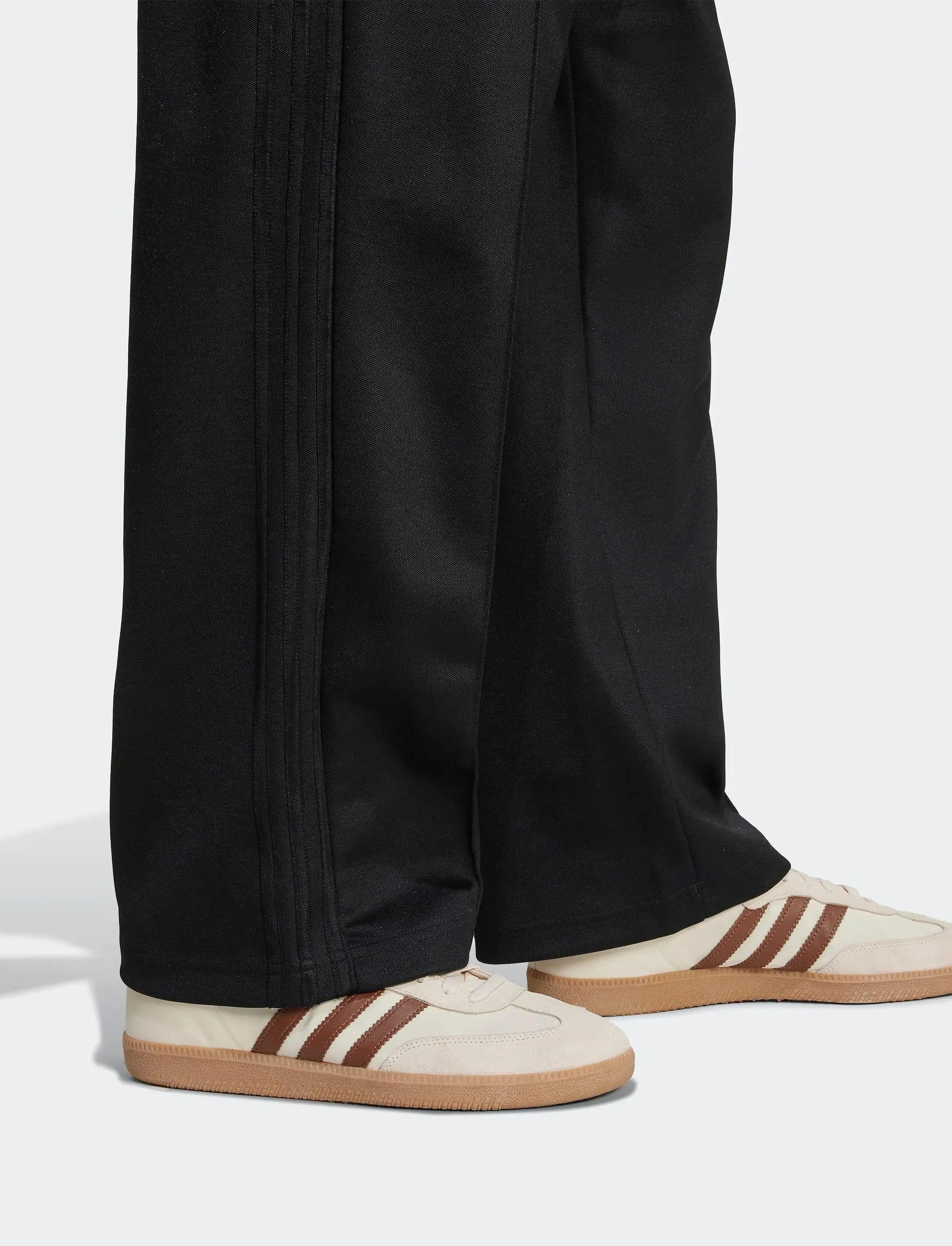adidas Originals - BAGGY TP - sporta bikses - black/black - 4