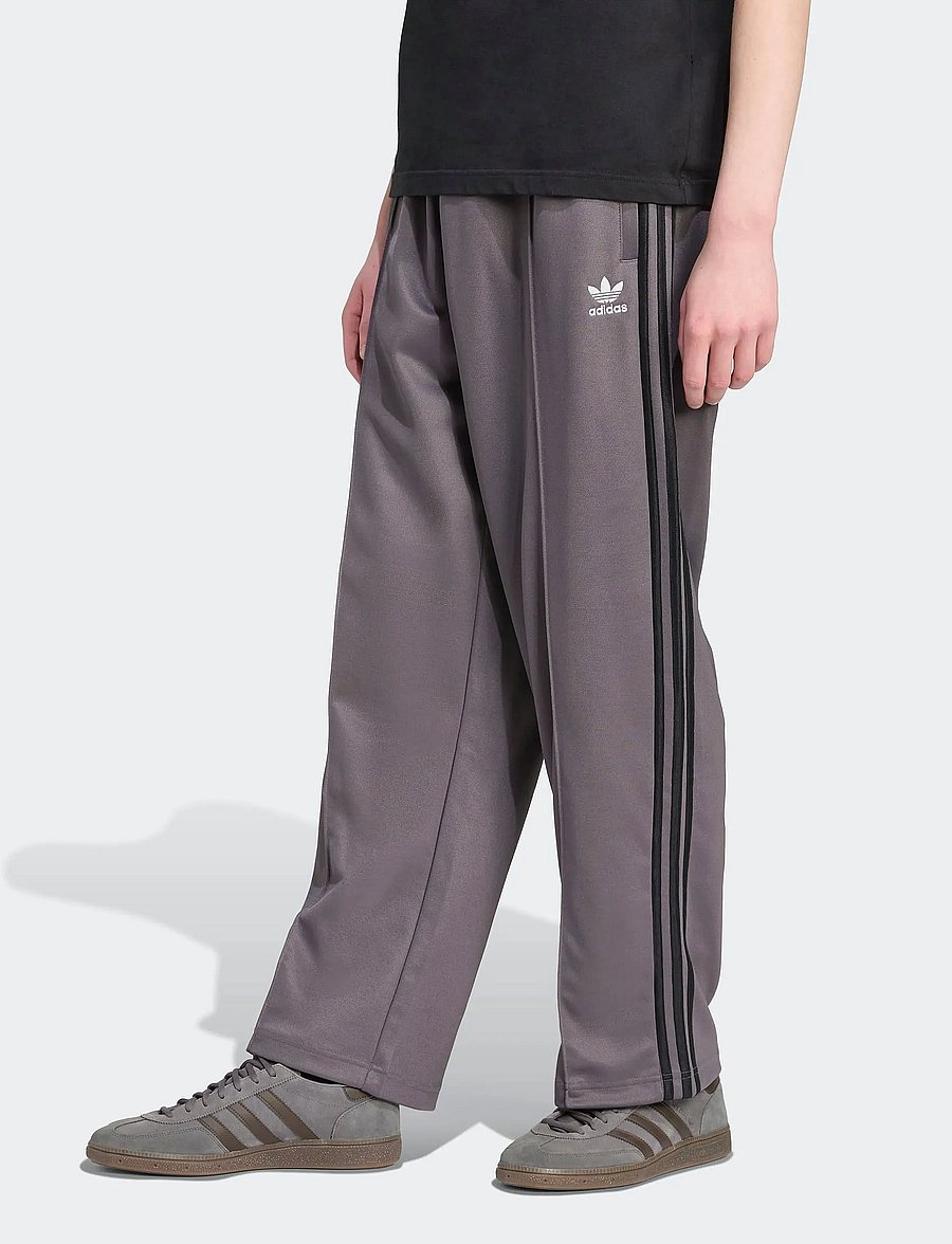 adidas Originals - BAGGY TP - trainingshosen - grestr/black - 2