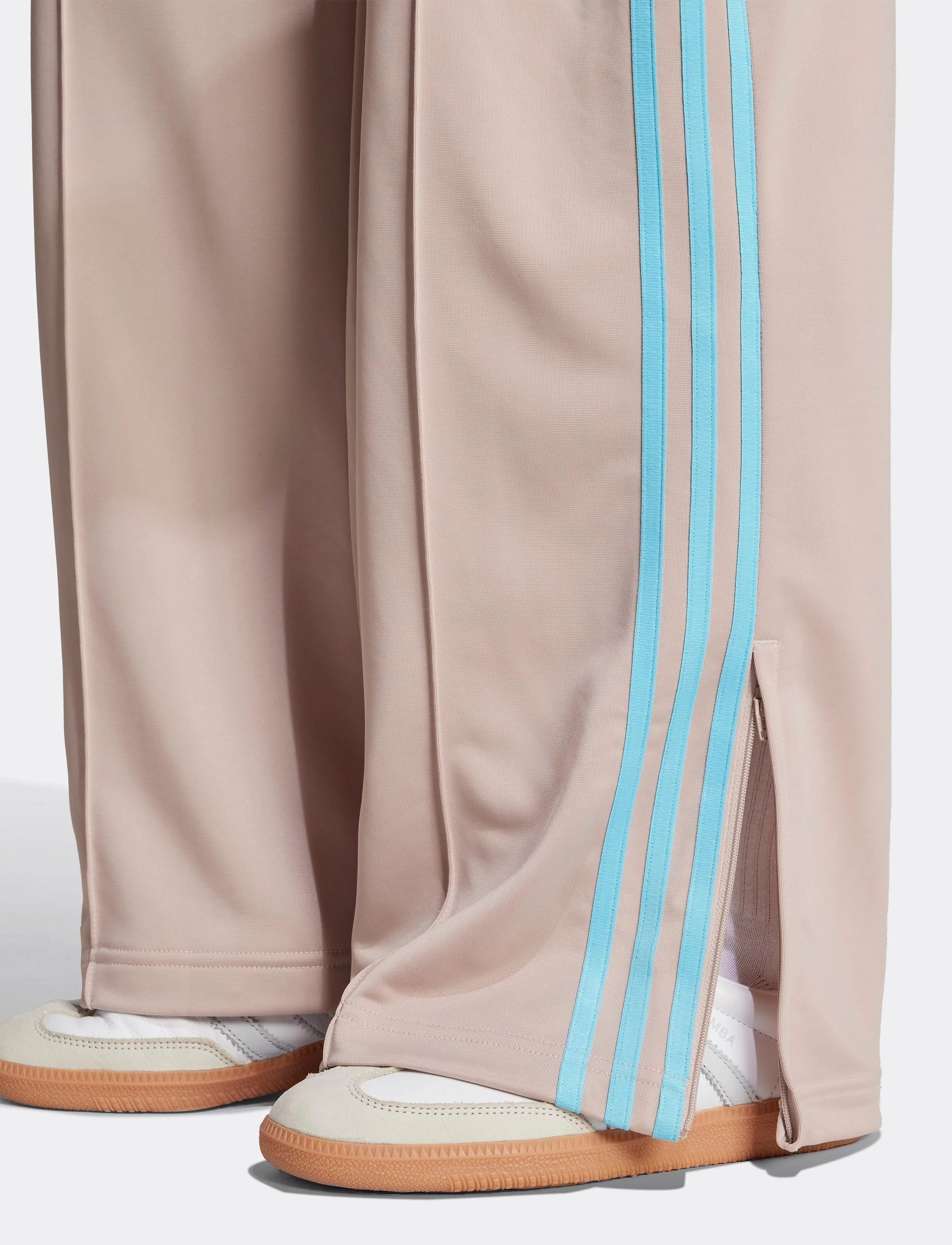 adidas Originals - FIREBIRD  TP - trainingshosen - wontau/bluglo - 2