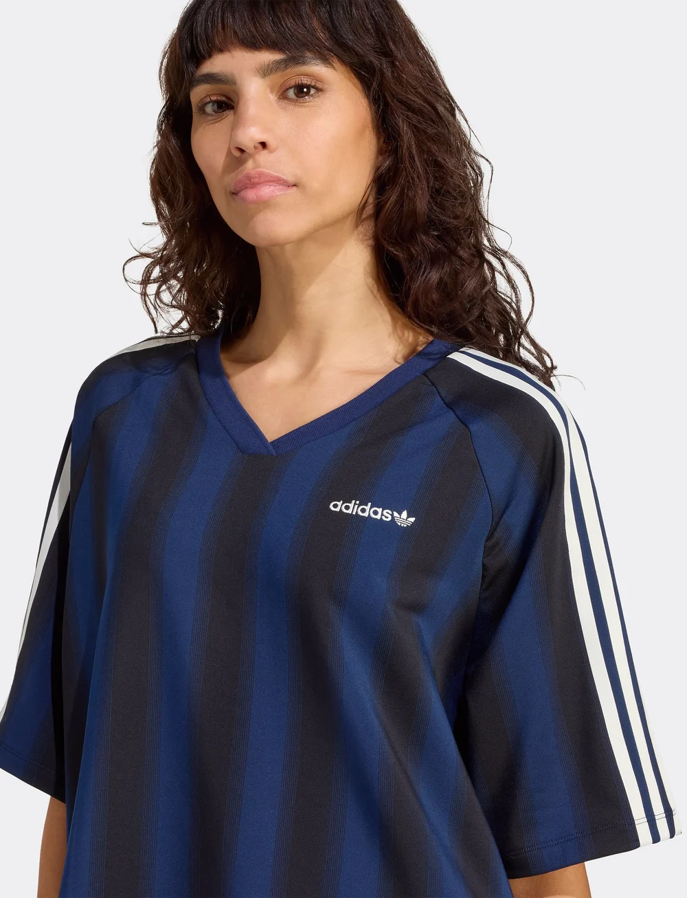 adidas Originals - LINEAR TEE - jalkapallopaidat - nindig - 3
