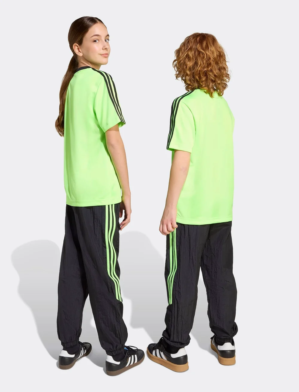 adidas Originals - TEAMGEIST TP - sweatpants - black/siggnr - 4