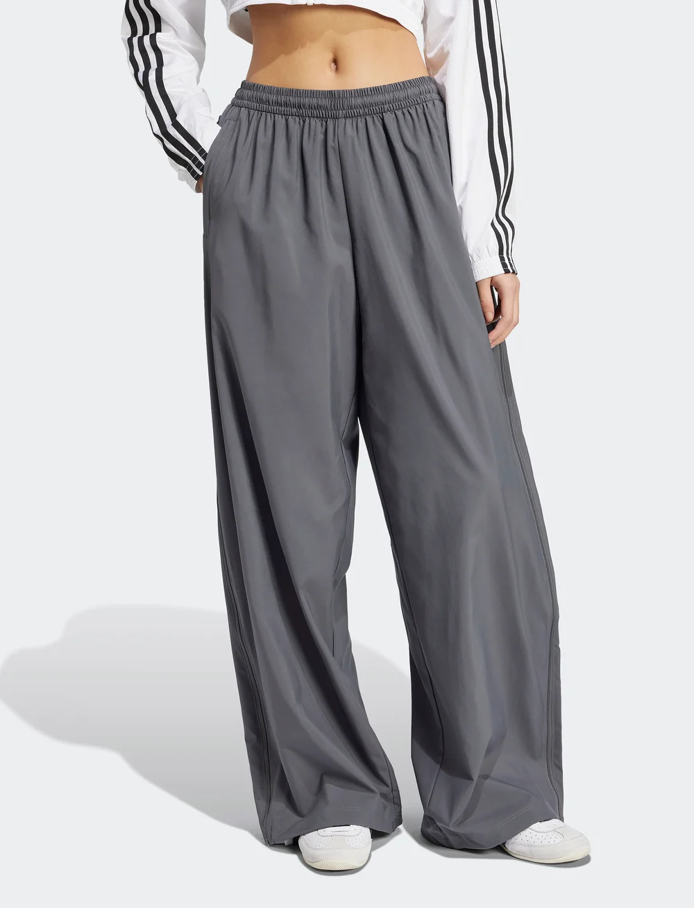adidas Originals - WOVEN TP - treeningpüksid - grefiv - 3