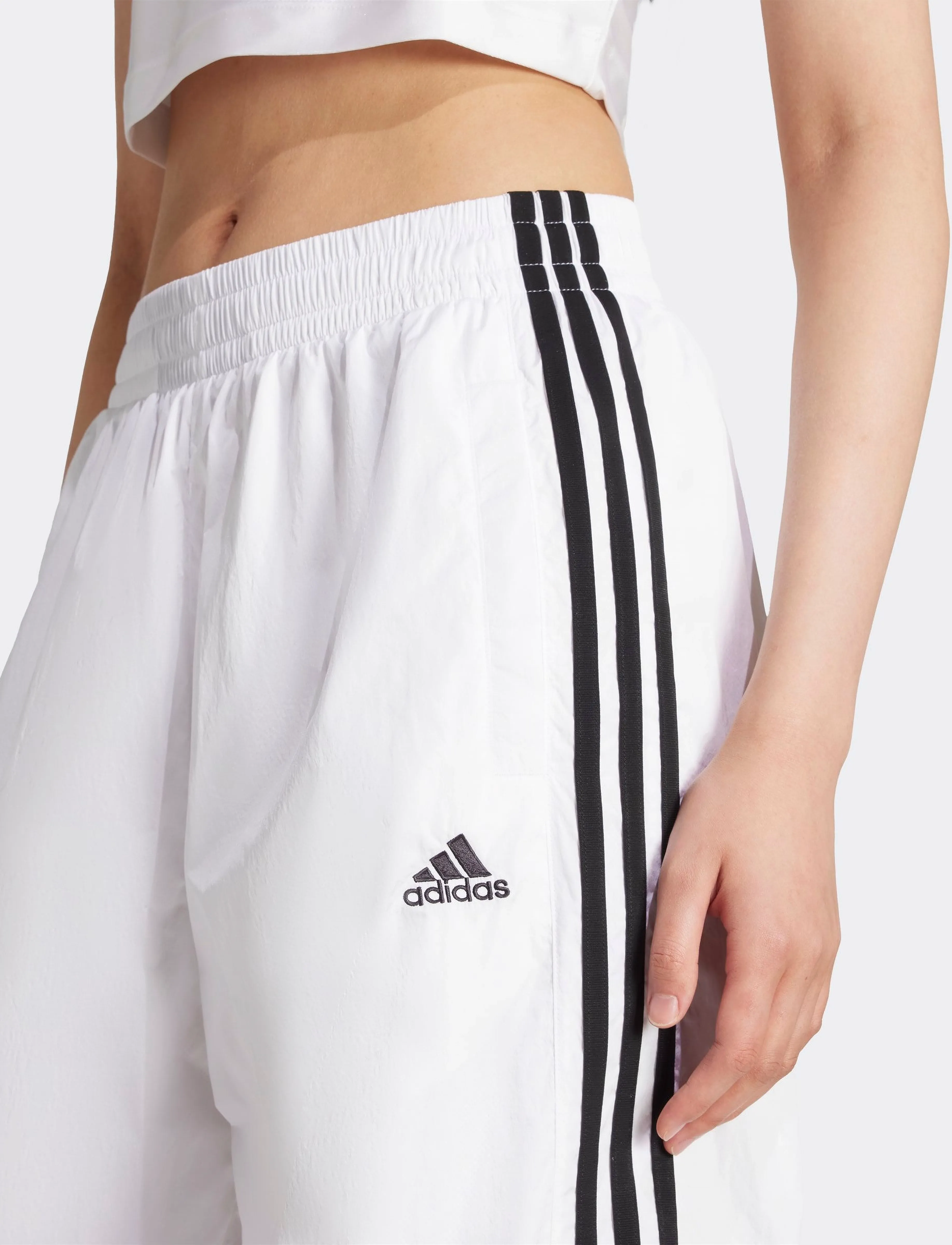 adidas Originals - TEAMGEIST TP - treeningpüksid - white - 3