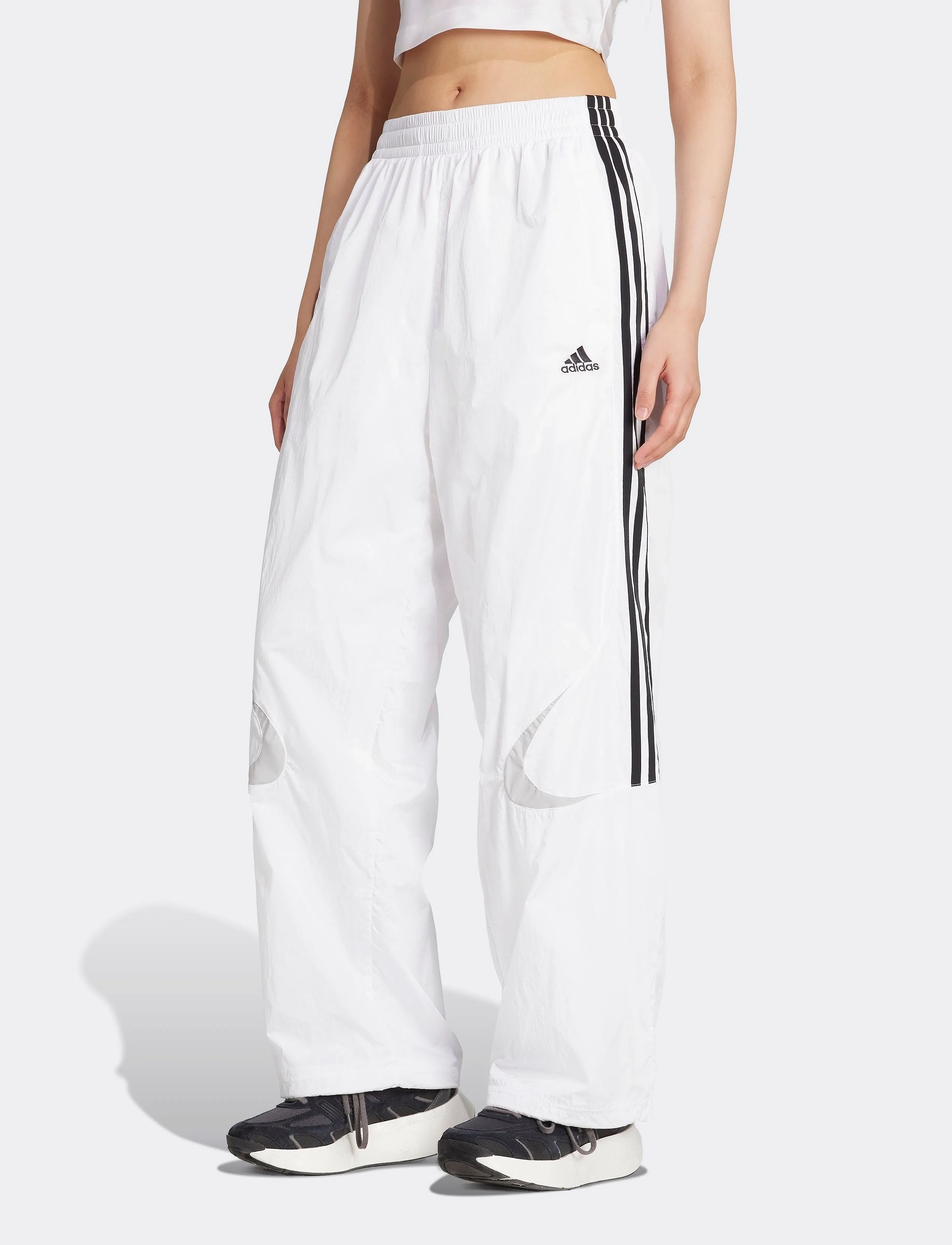 adidas Originals - TEAMGEIST TP - treeningpüksid - white - 5