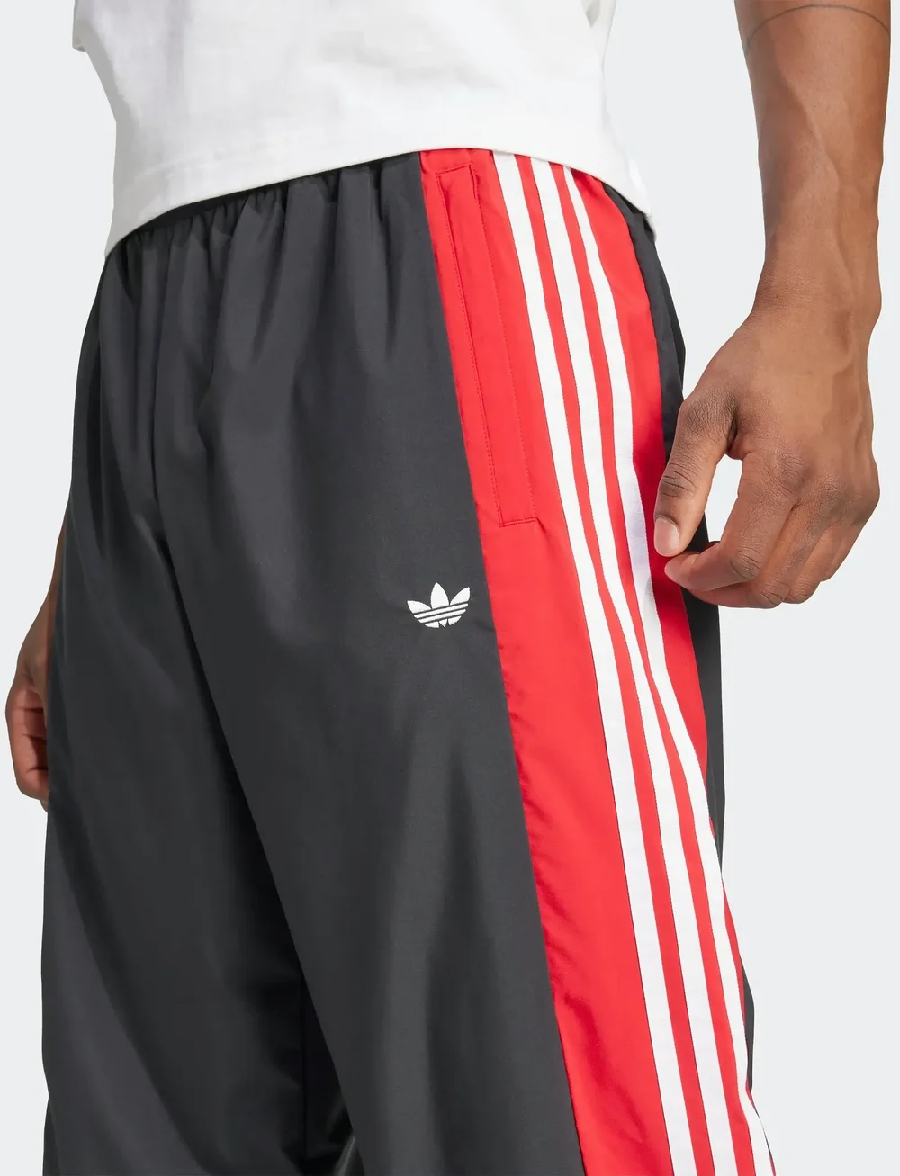 adidas Originals - WARM-UP TP - vabaajapüksid - betsca - 4