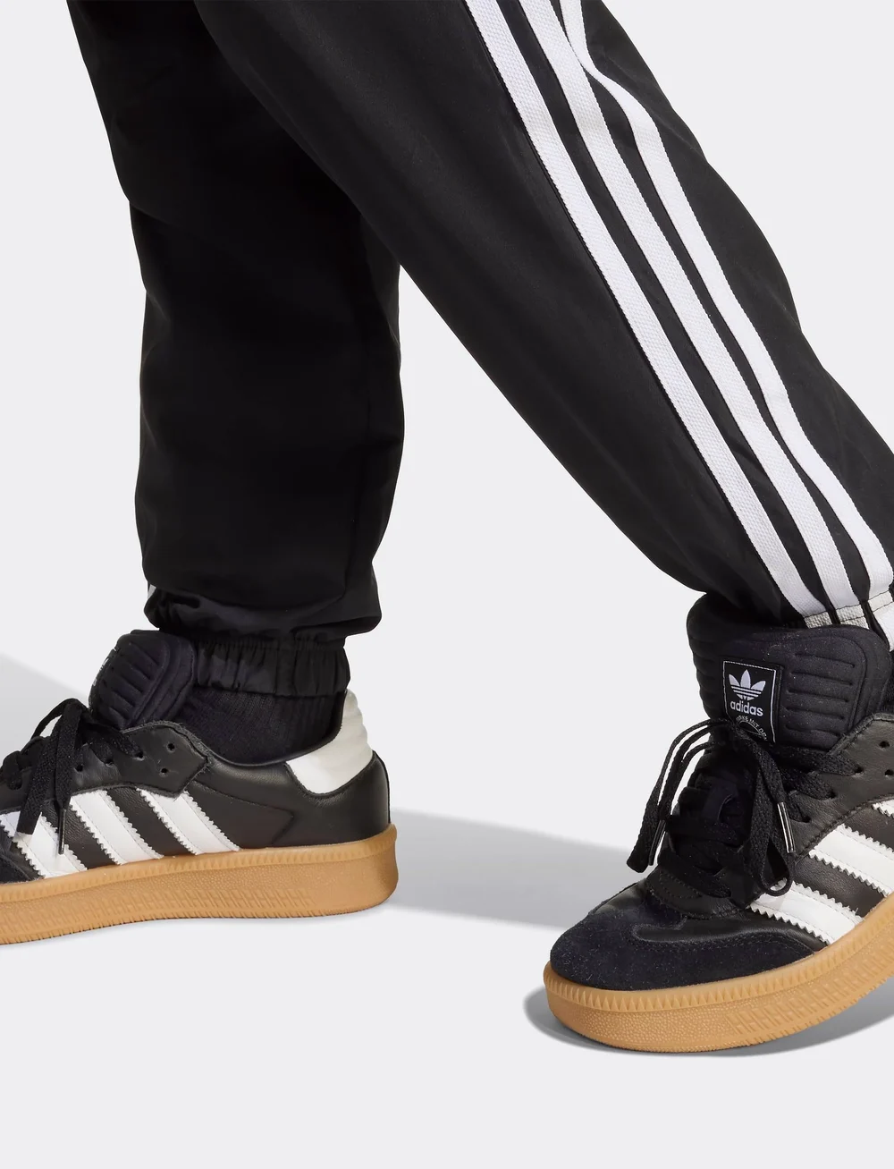 adidas Originals - TRACK PANT - dressipüksid - black/white - 2