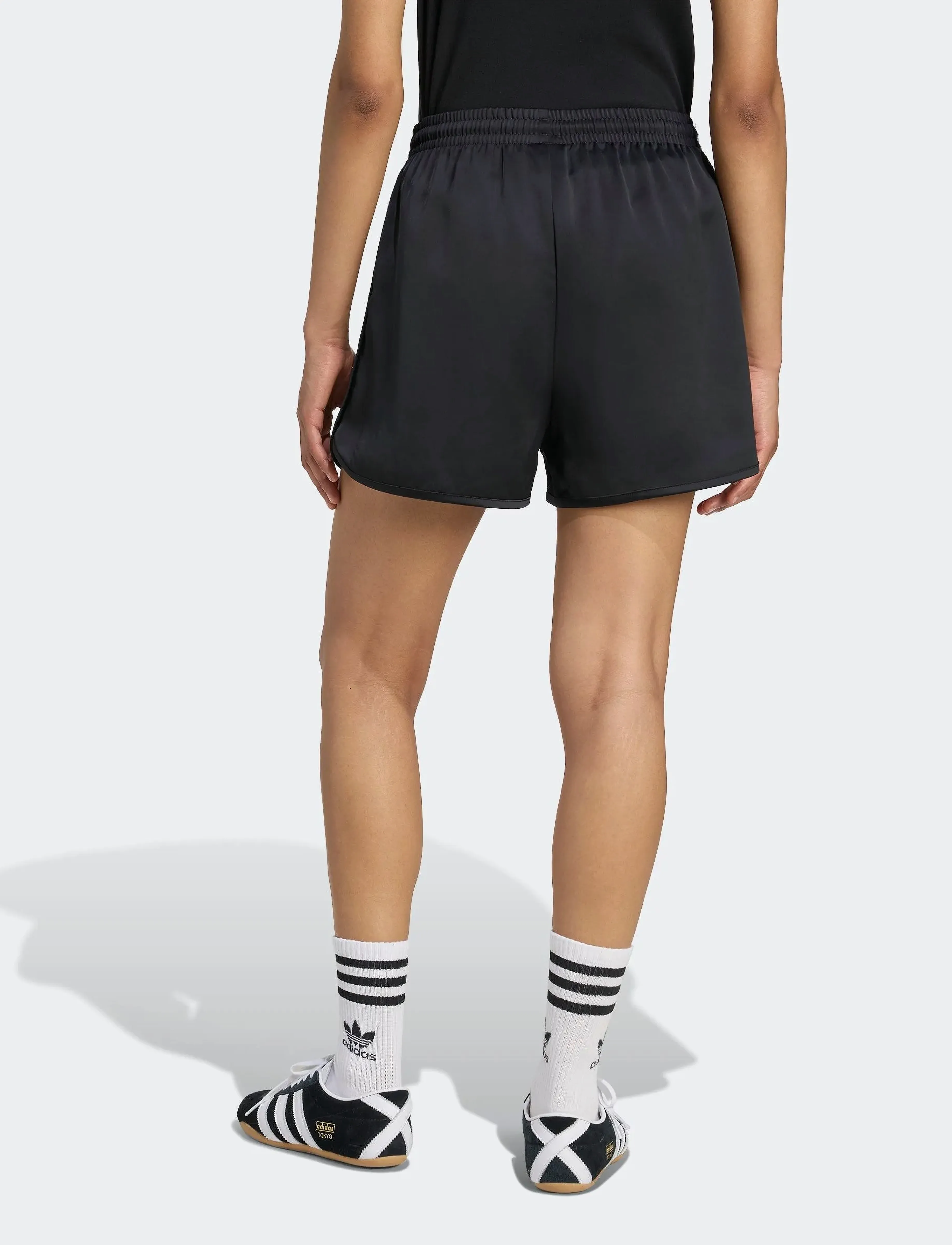 adidas Originals - RUFFLE SHORTS - black - 3