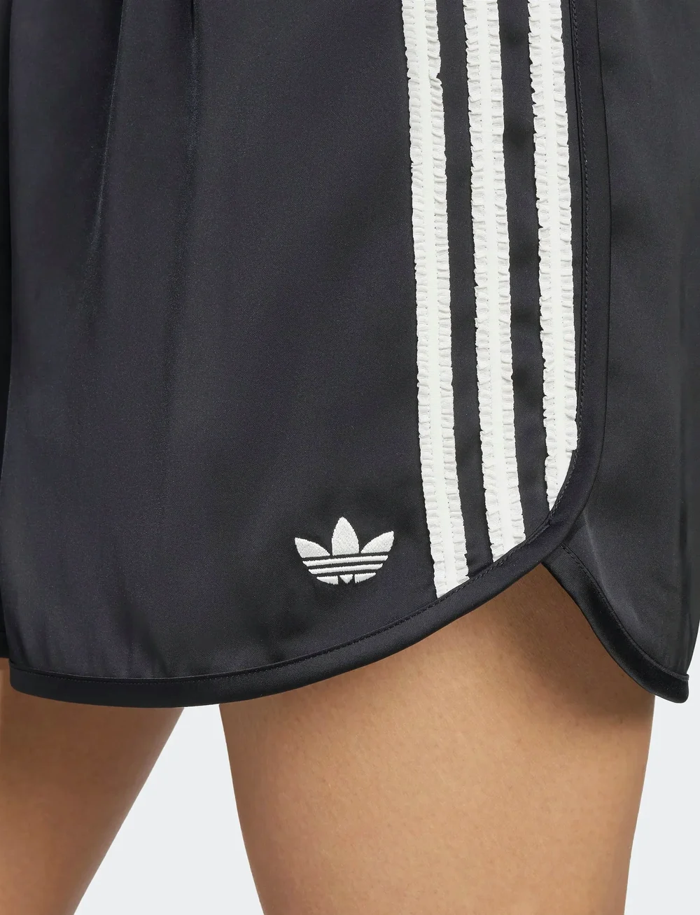 adidas Originals - RUFFLE SHORTS - casual shorts - black - 4