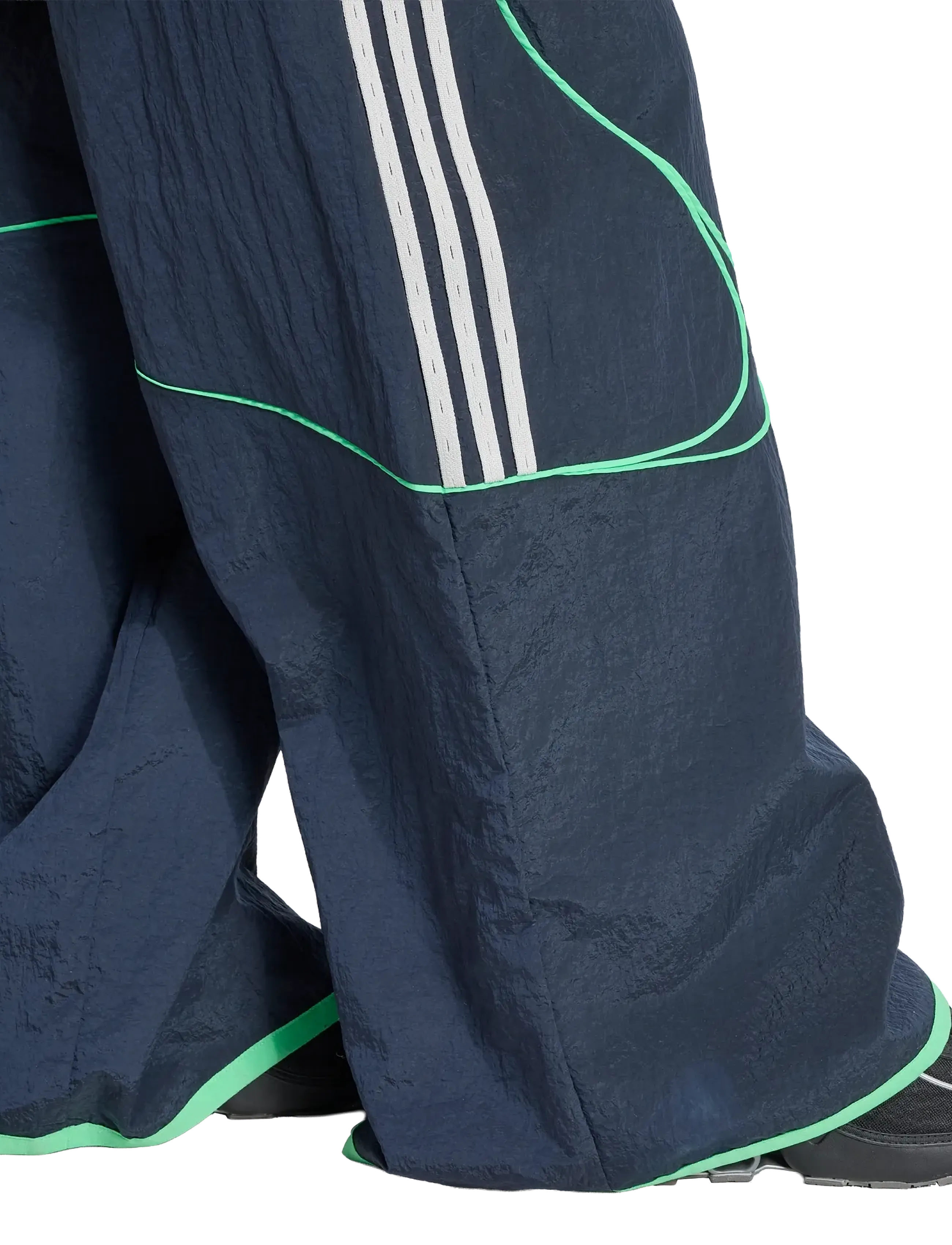 adidas Originals - TEAMGEIST TP - casual trousers - aurink - 3