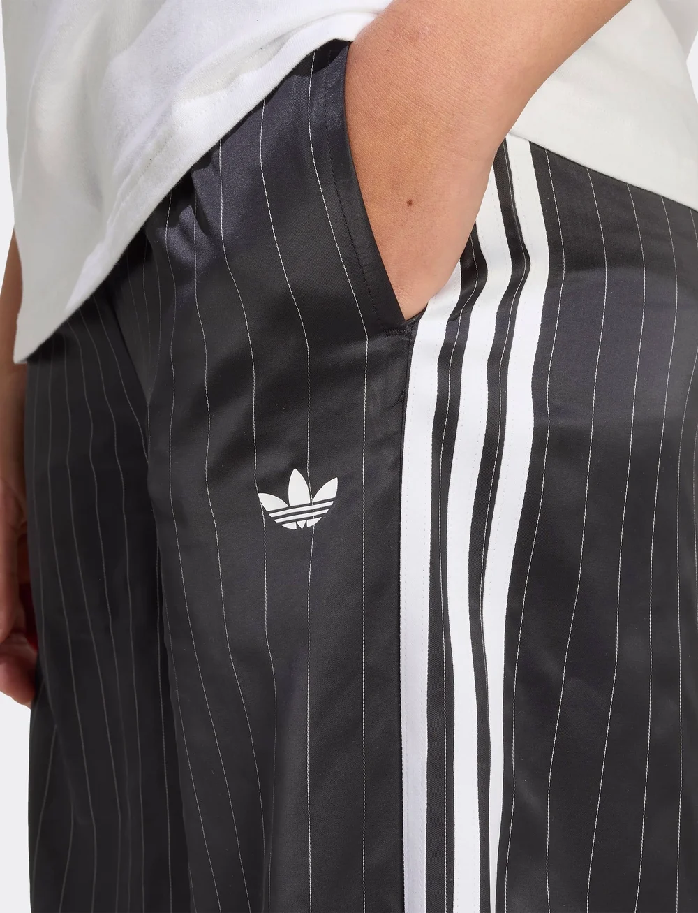 adidas Originals - PANTS - casual - black - 3