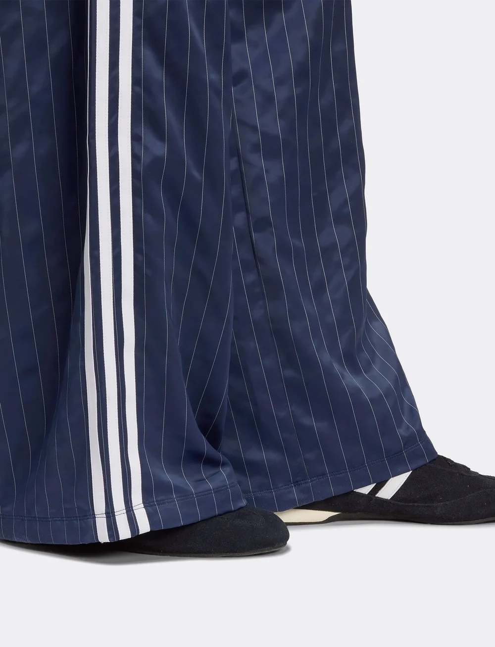 adidas Originals - PANTS - vabaajapüksid - nindig - 4