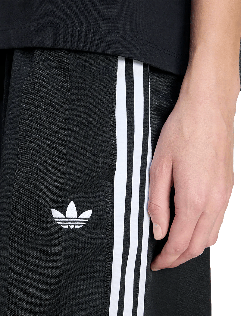adidas Originals - 3S JAQUARD JORT - freizeit shorts - black - 3
