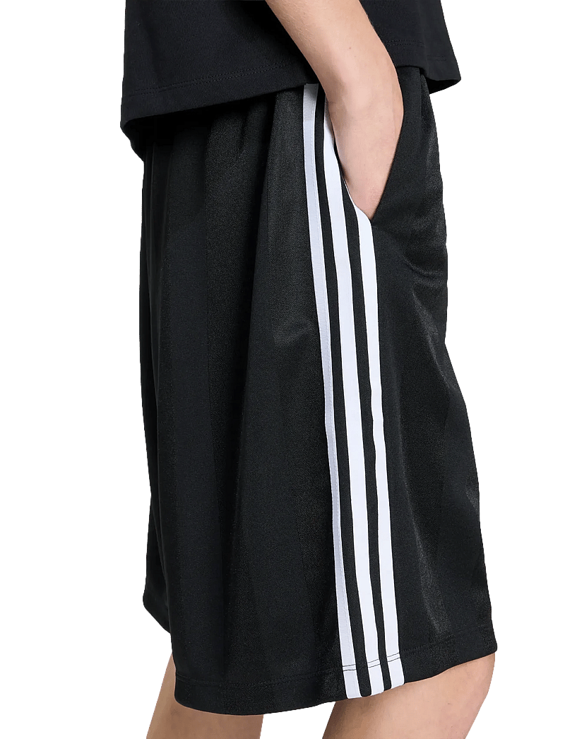 adidas Originals - 3S JAQUARD JORT - freizeit shorts - black - 4