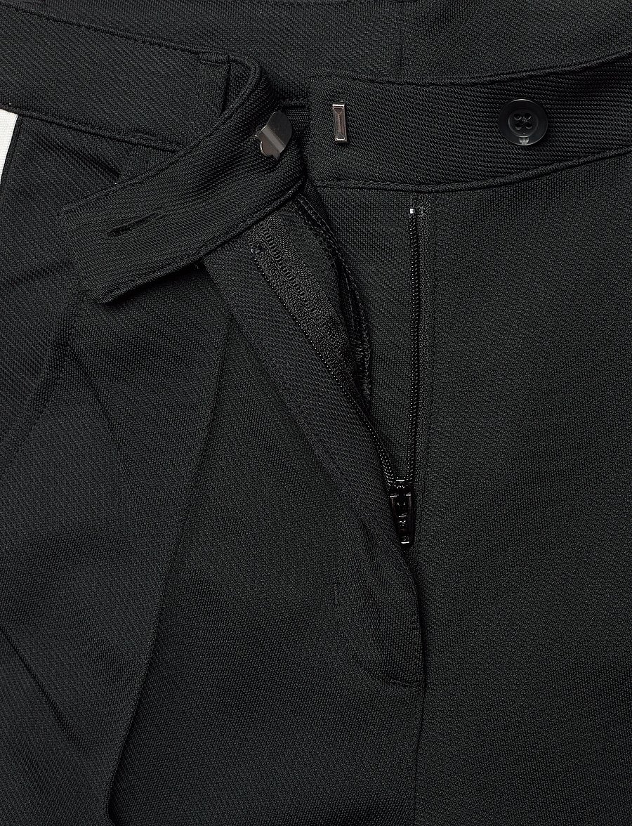 adidas Originals - MANAGER PANTS - casual - black - 5